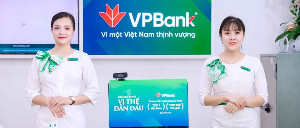 Có nên vay tiền ngân hàng VPBank không?